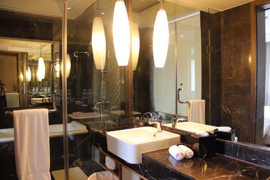 Harriway Hotel 成都 エクステリア 写真